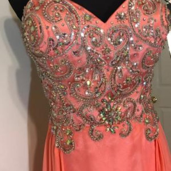 ALYCE - FORMAL/PROM - Picture 2 of 7